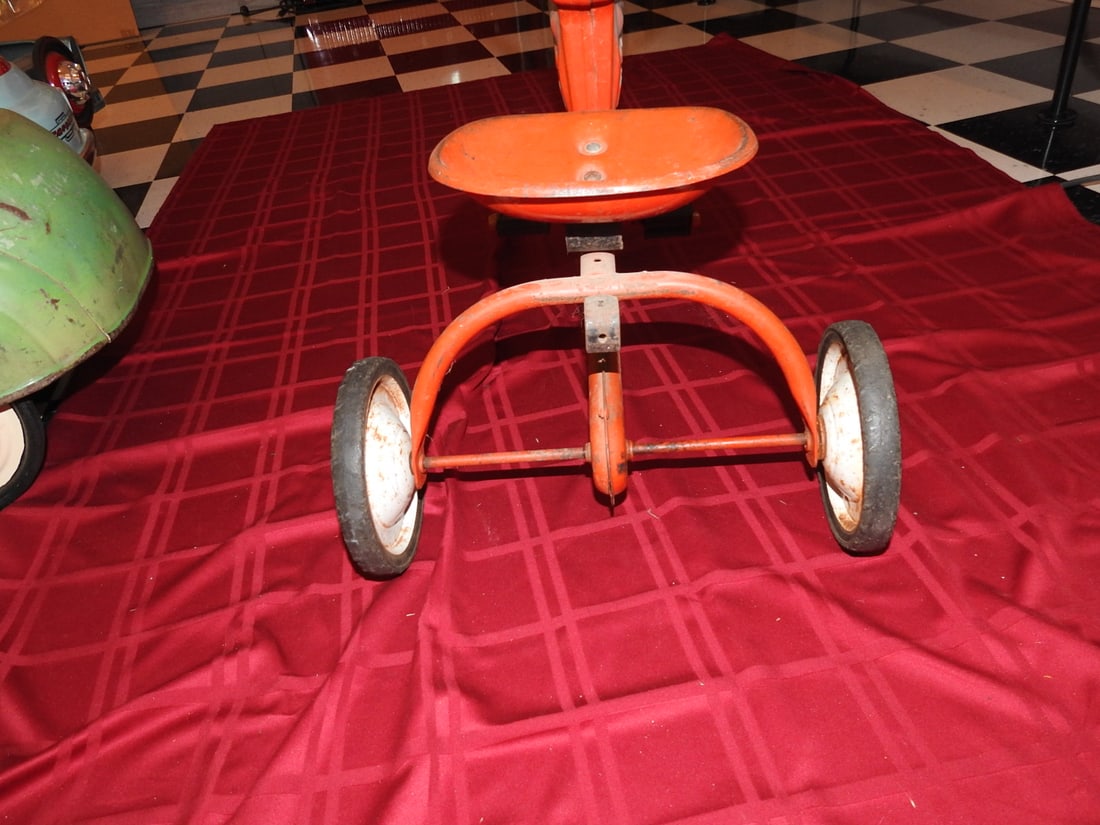 Western Flyer Chain Drive Pedal Tractor - 6