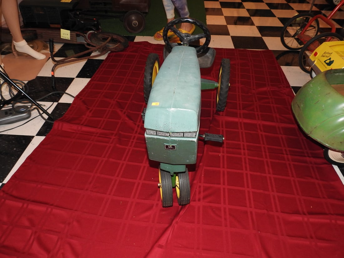 Vintage John Deere Pedal Tractor - 2