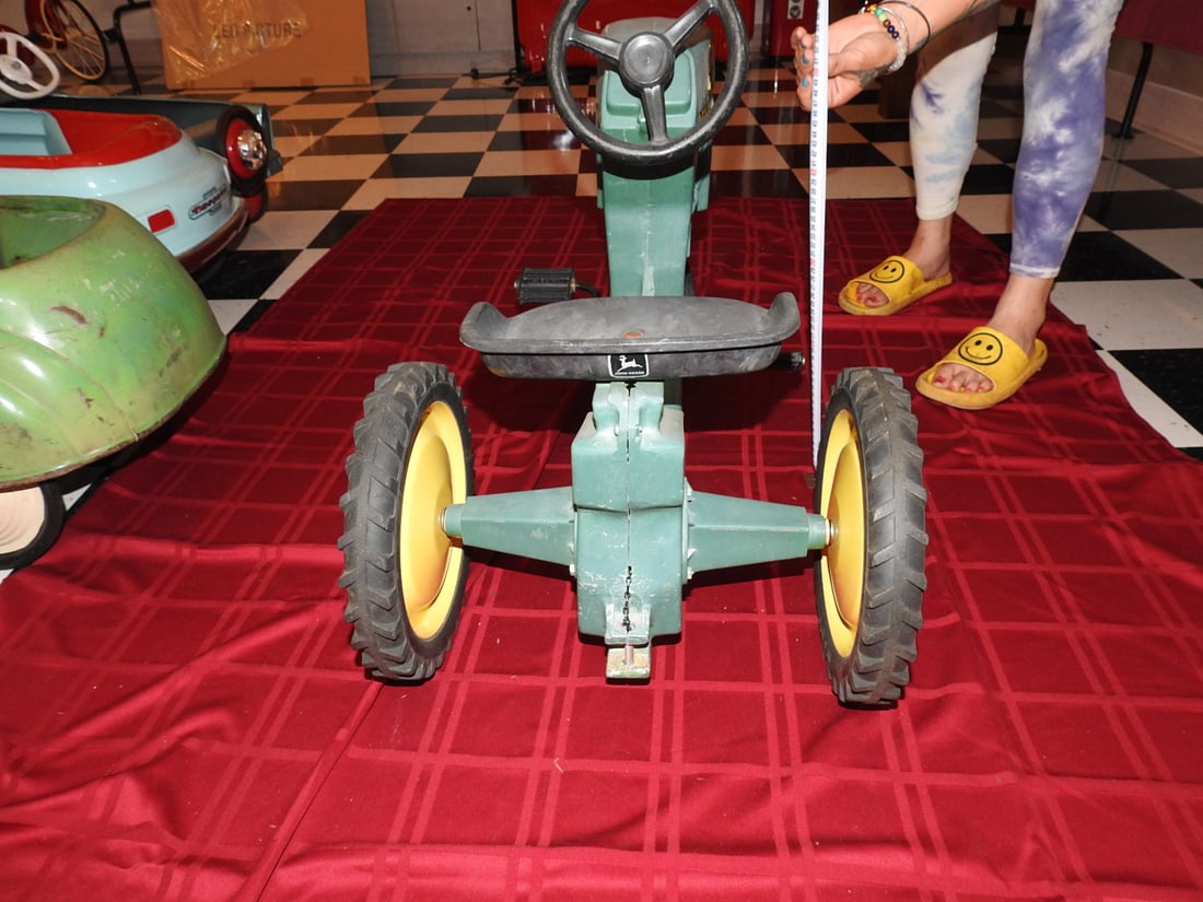 Vintage John Deere Pedal Tractor - 6