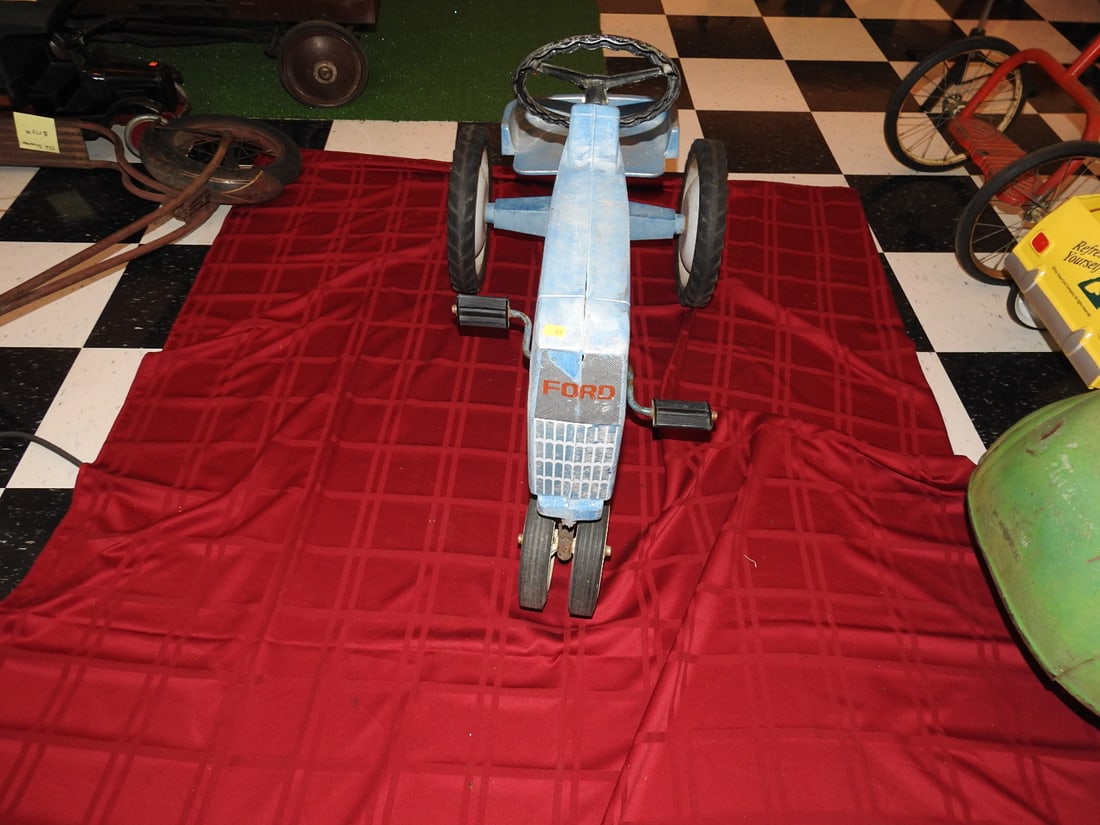 Ford 8000 Pedal Tractor - 2