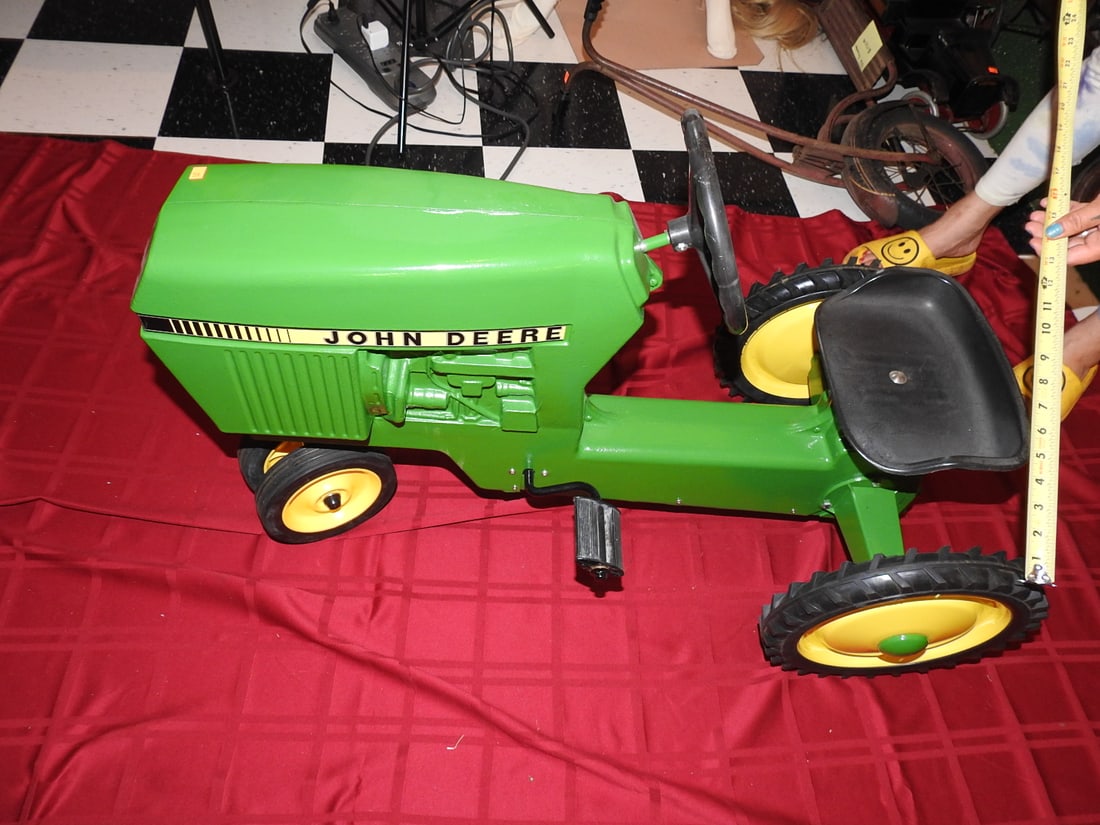 Vintage John Deere Pedal Tractor - 3