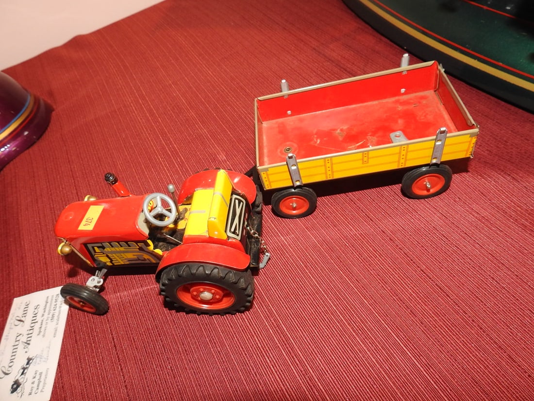 Vintage Wind-Up Tin Tractor with Trailer - 5