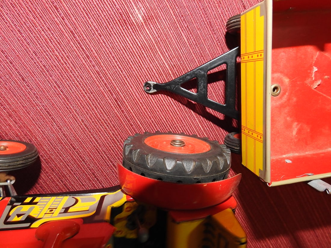 Vintage Wind-Up Tin Tractor with Trailer - 7