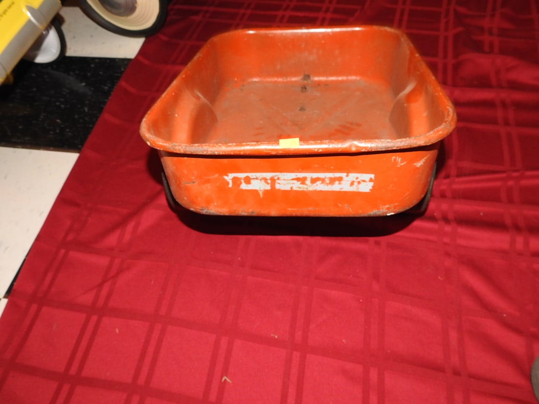 Vintage Orange Trailer, Broken Hitch - 2
