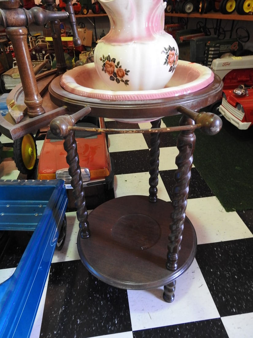 Victorian Wash Stand with Pottery Bowl and Pitcher - 4