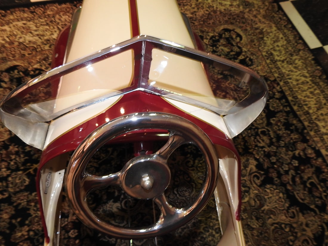 1939 Dodge Steelcraft M10 Pedal Car - 9