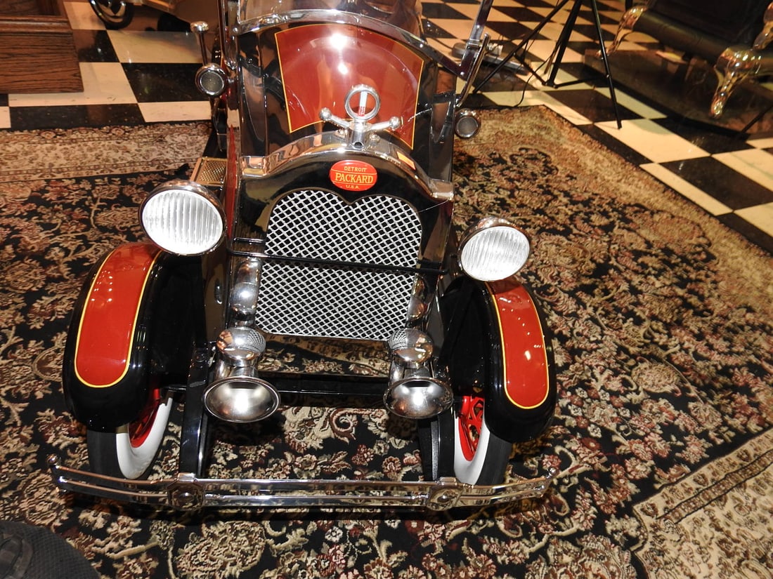 Restored 1929 Packard American National Pedal Car - 11