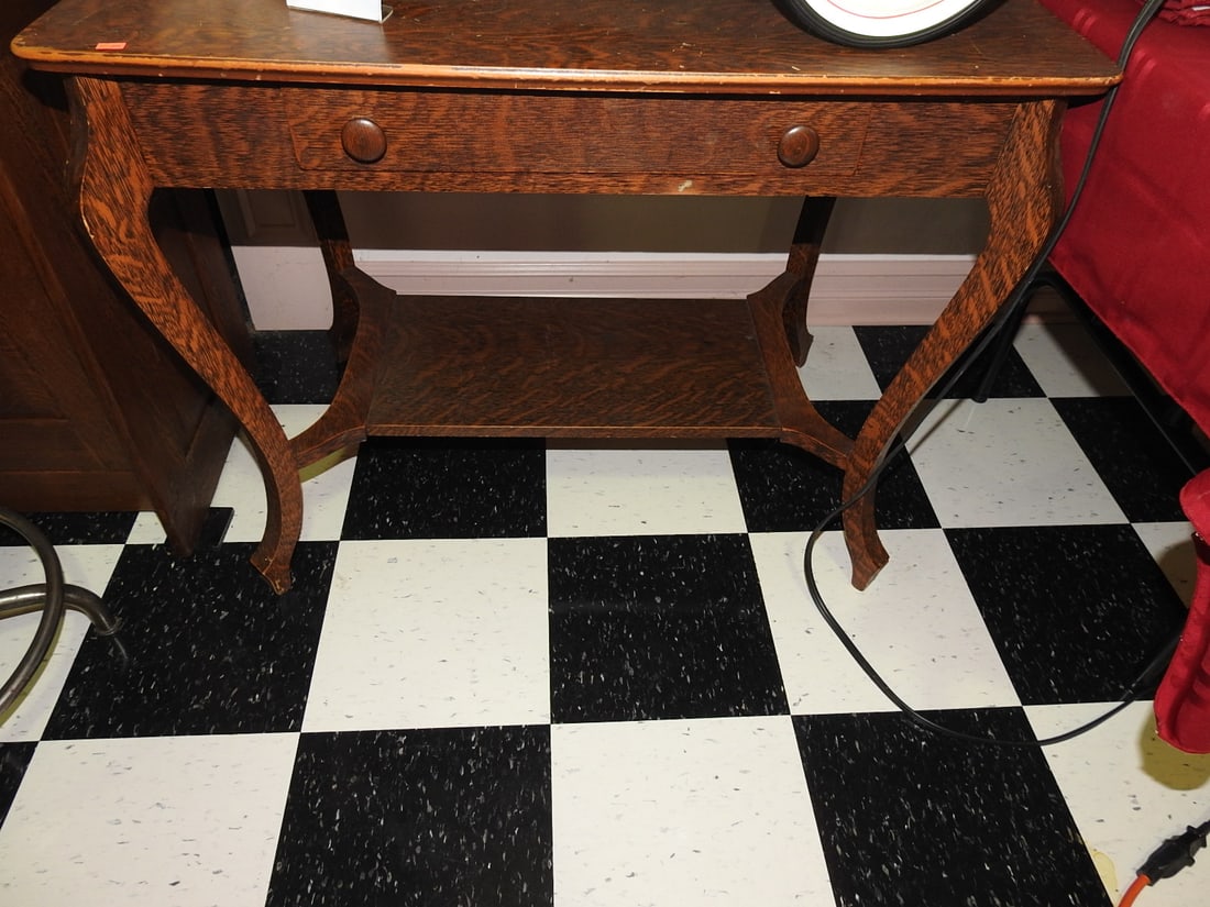 Antique Oak Entry Desk: Antique oak entry desk with rectangular top, writing surface and storage form. Approx. 29.5 x 36 x 24 in. Shows age/use wear, finish wear, scratches, scuffs, chips and patina; see photos for