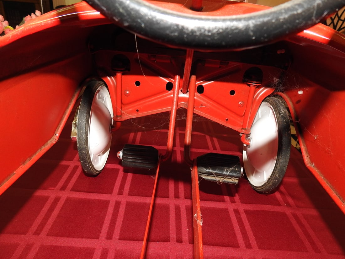 AMF Fire Chief Pedal Car - 8