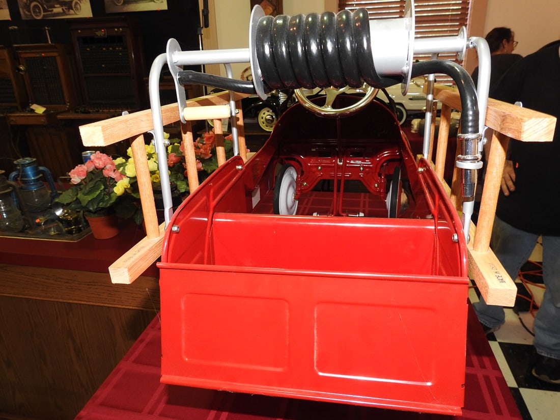New Burns Novelty Fire Dept Jet Flow Drive Pedal Car - 4