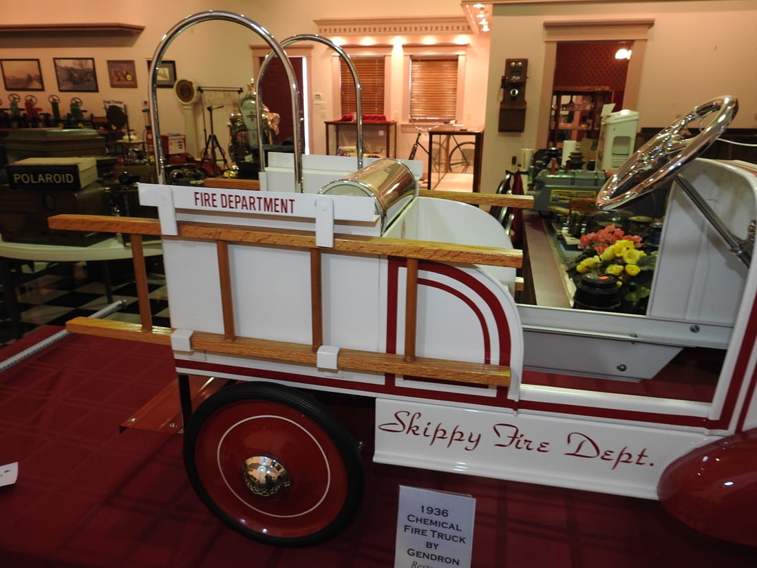 Restored 1936 Gendron Chemical Fire Truck Pedal Car - 7