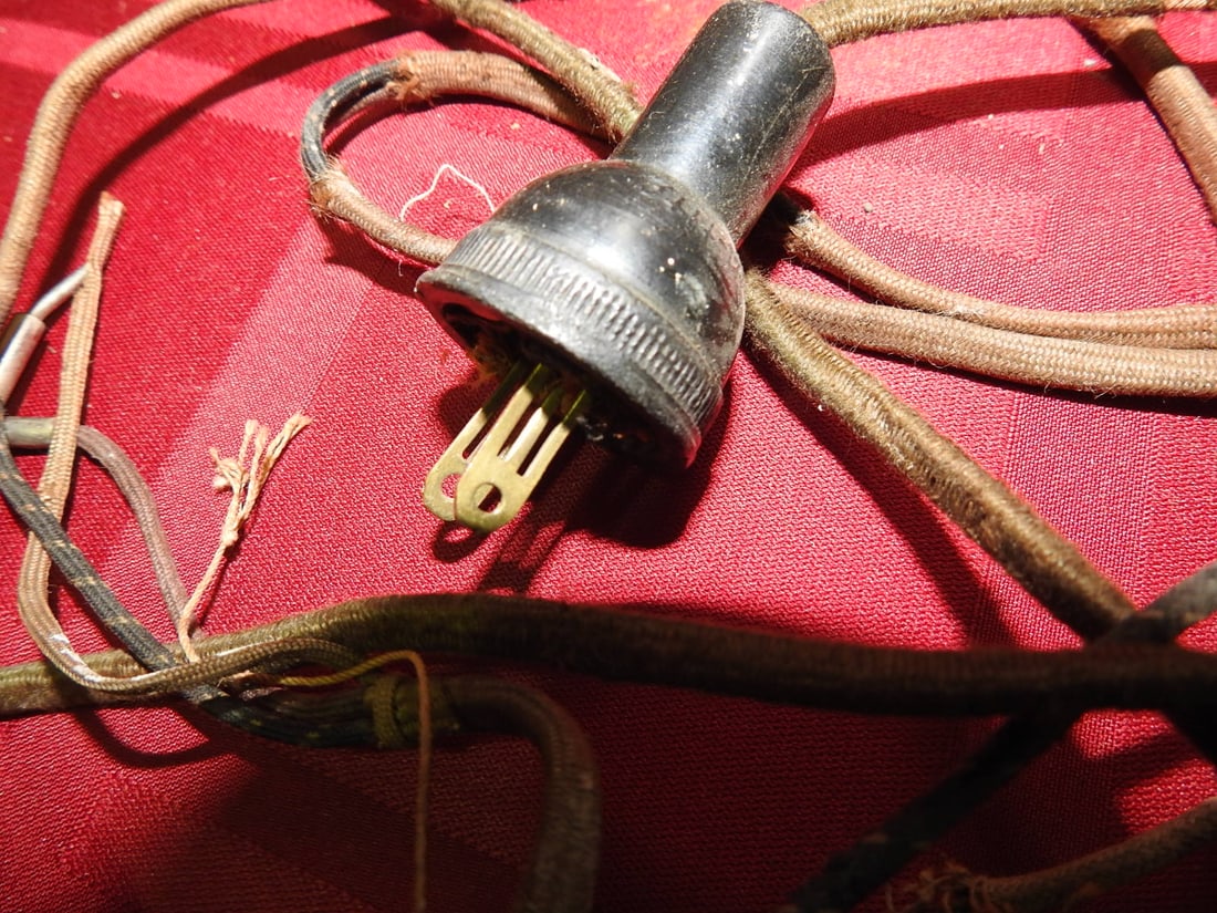 1928 RCA Radio with Speaker - 13