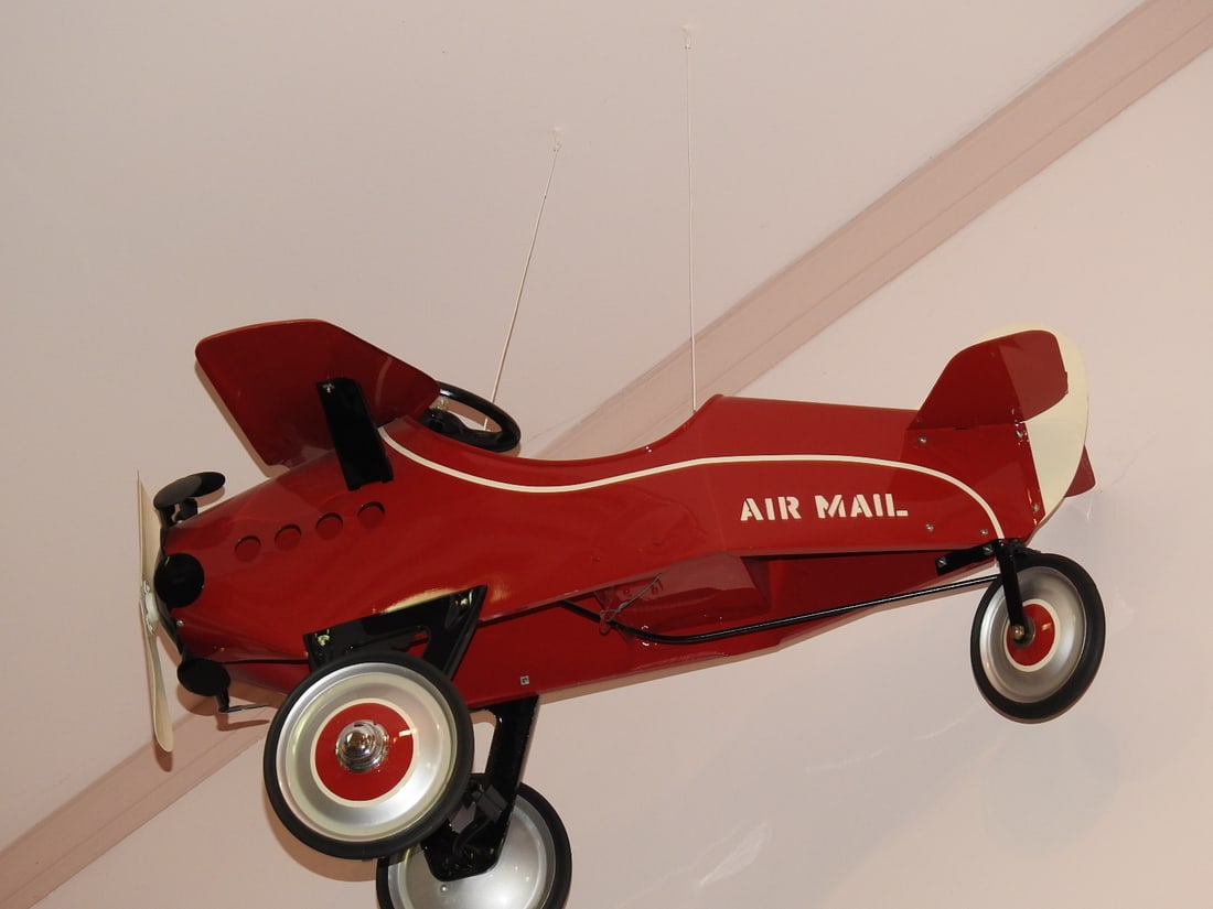 Restored 1930s Murray Pedal Plane - 4