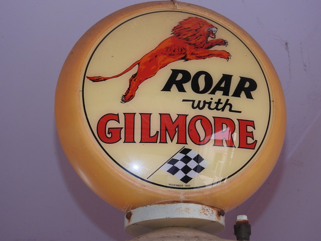 Vintage Keesee Model 107A Roar with Gilmore Gas Pump - 10