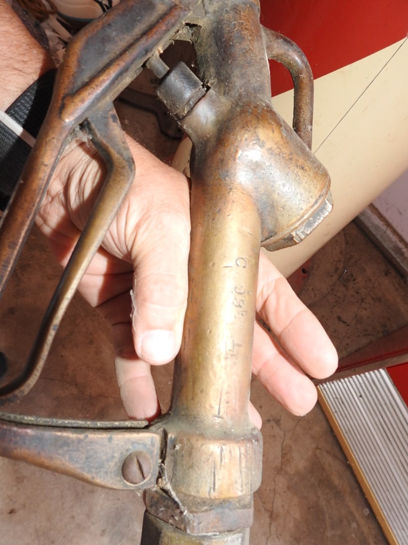 Vintage Keesee Model 107A Roar with Gilmore Gas Pump - 15