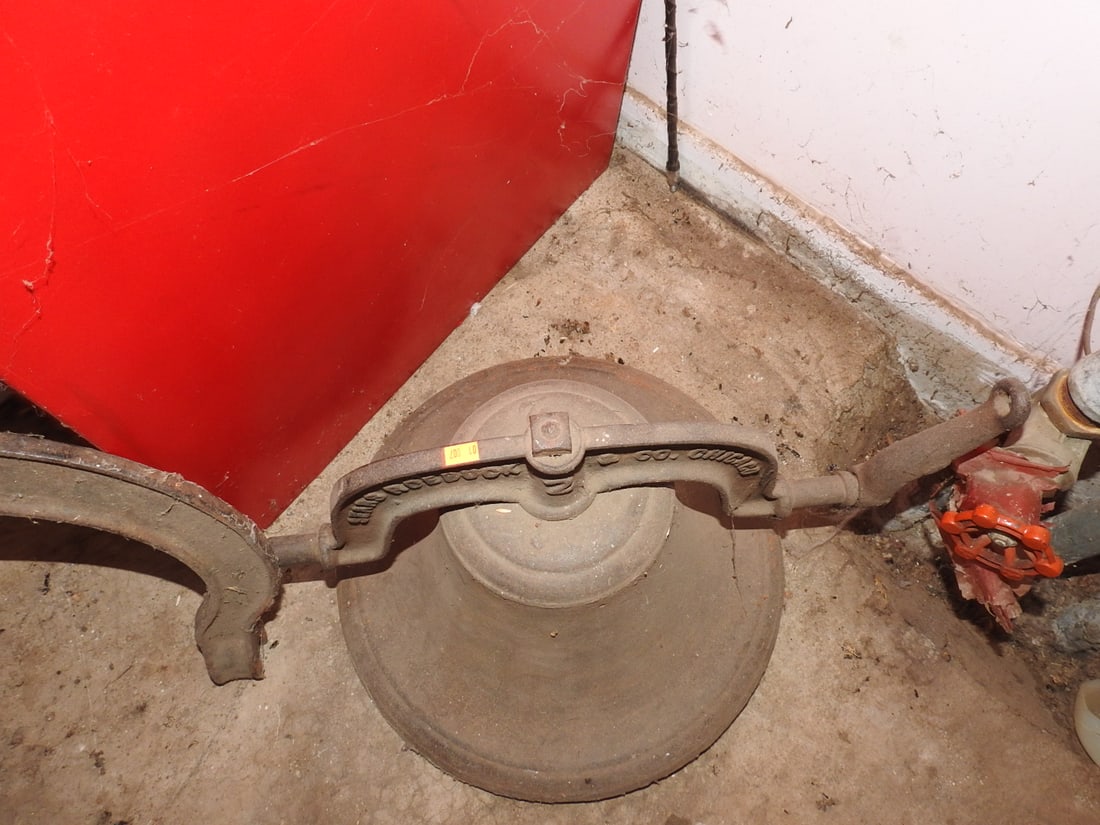 Sears Roebuck Cast Iron Farm Bell - 4