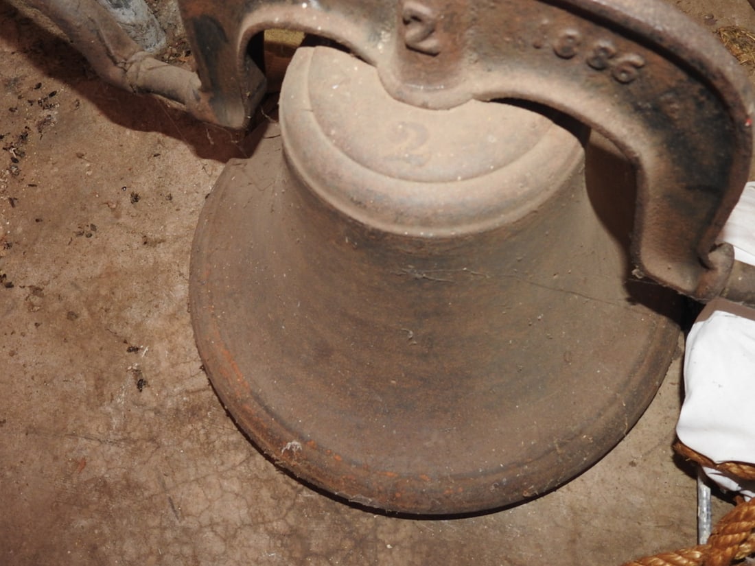 Sears Roebuck Cast Iron Farm Bell - 7