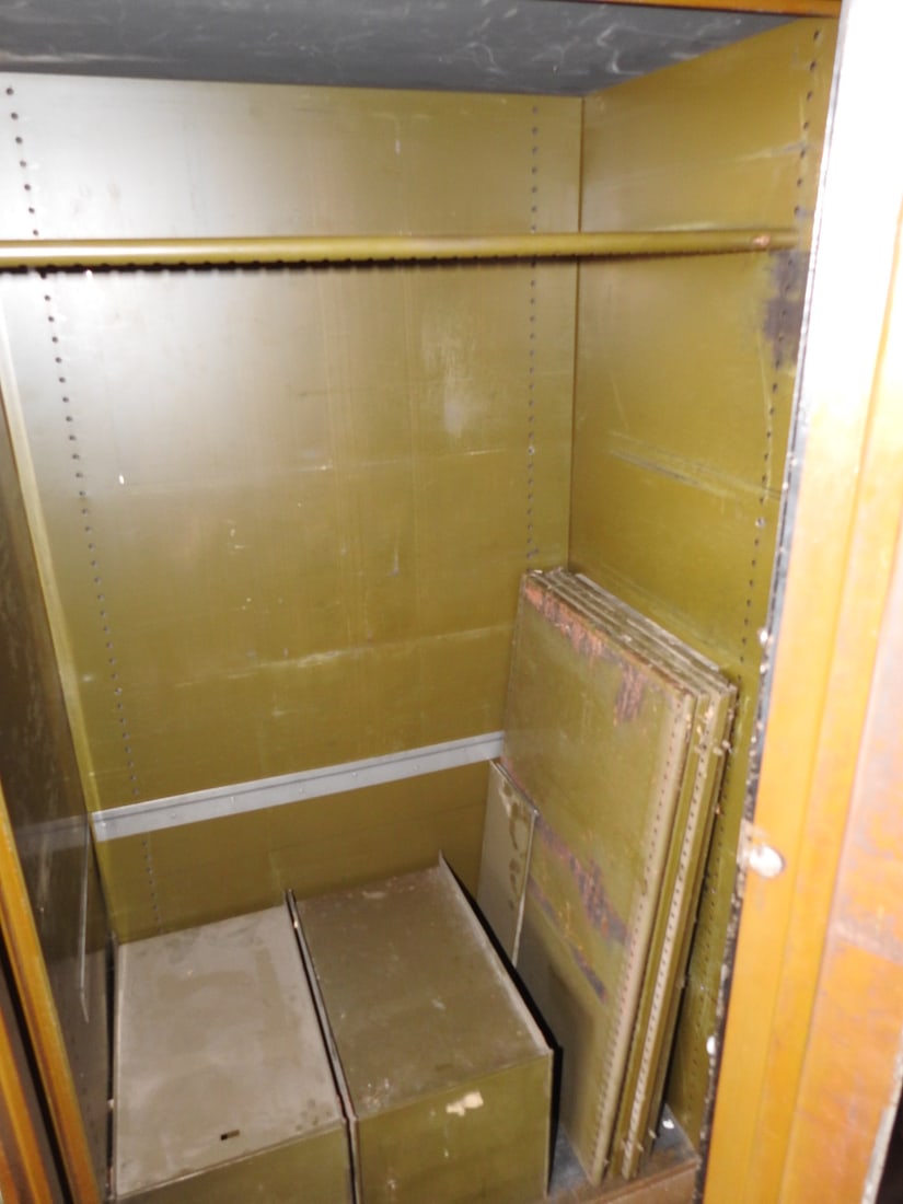 Herring-Hall-Marvin Large Safe - 4