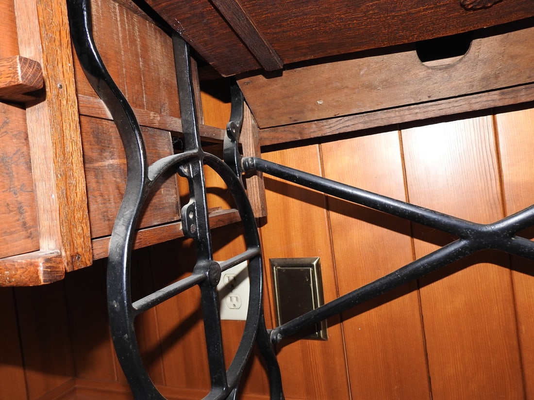 Mason Rotary Antique Treadle Sewing Machine - 10