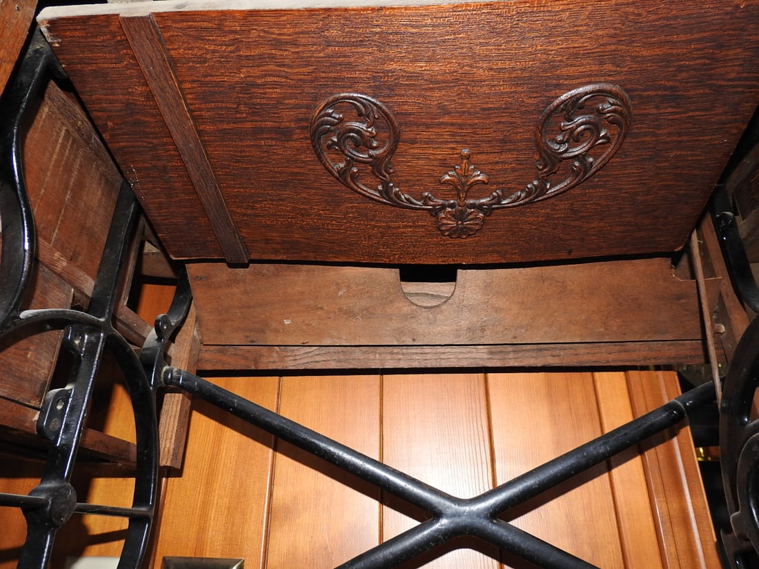Mason Rotary Antique Treadle Sewing Machine - 11