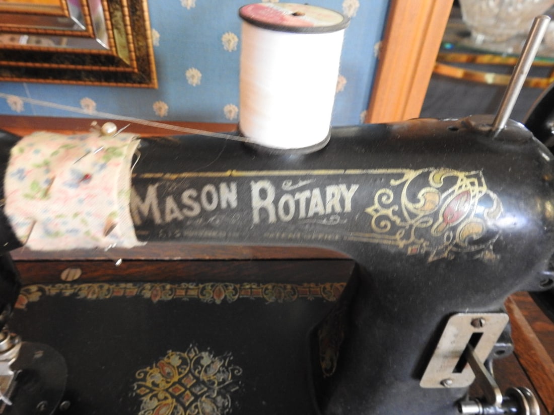 Mason Rotary Antique Treadle Sewing Machine - 3