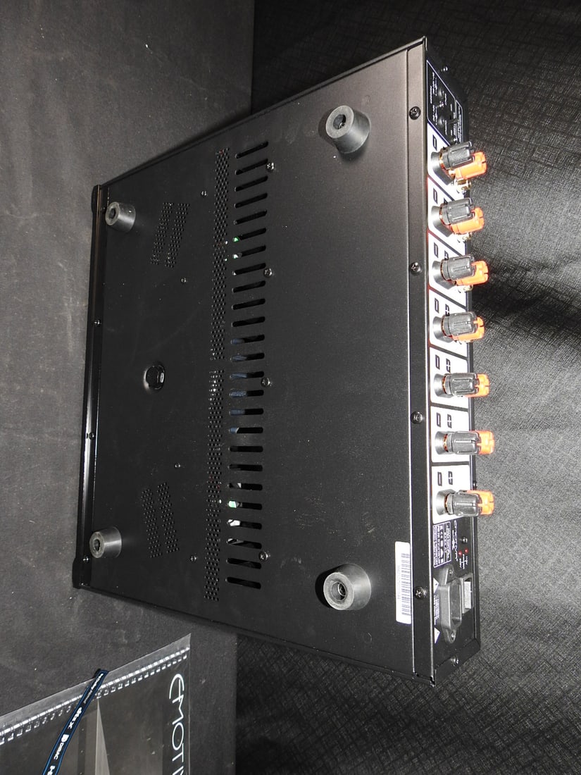 Emotiva BasX A7 Seven-Channel Power Amplifier - 5