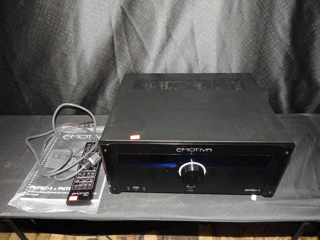 Emotiva RMC-1 Processor: Emotiva RMC-1 processor with box, remote, manual, and power cable. Tested and working. Approx. 13 H x 19 W x 17 D in.