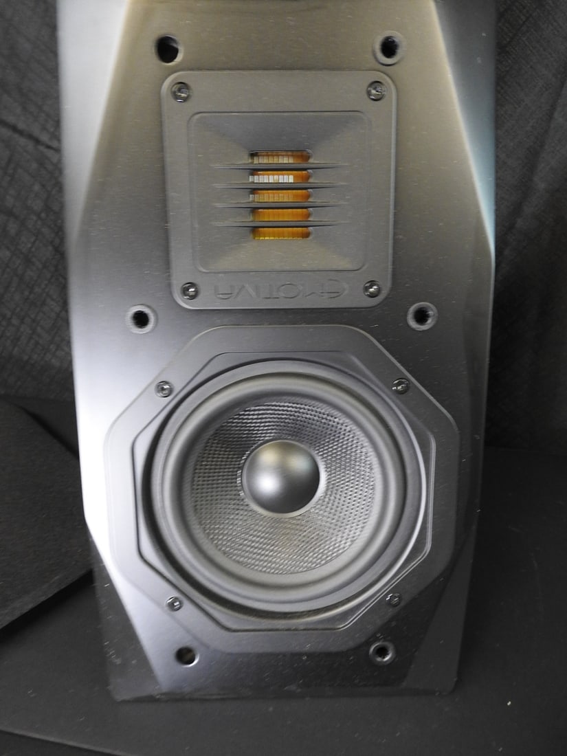 Emotiva Airmotiv Speaker Set of 5 - 9