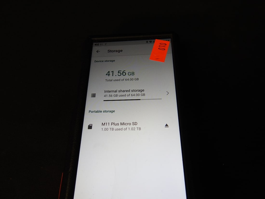 FiiO M11 Plus Hi-Res Digital Audio Player with Case - 5