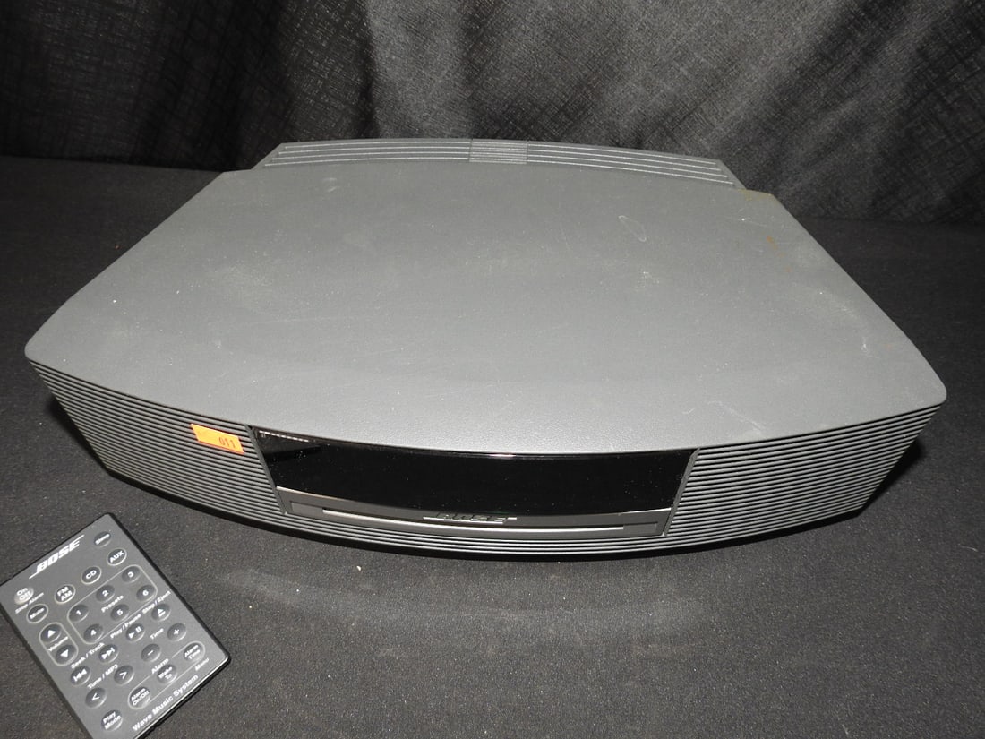 Bose Wave Music System with Remote - 2