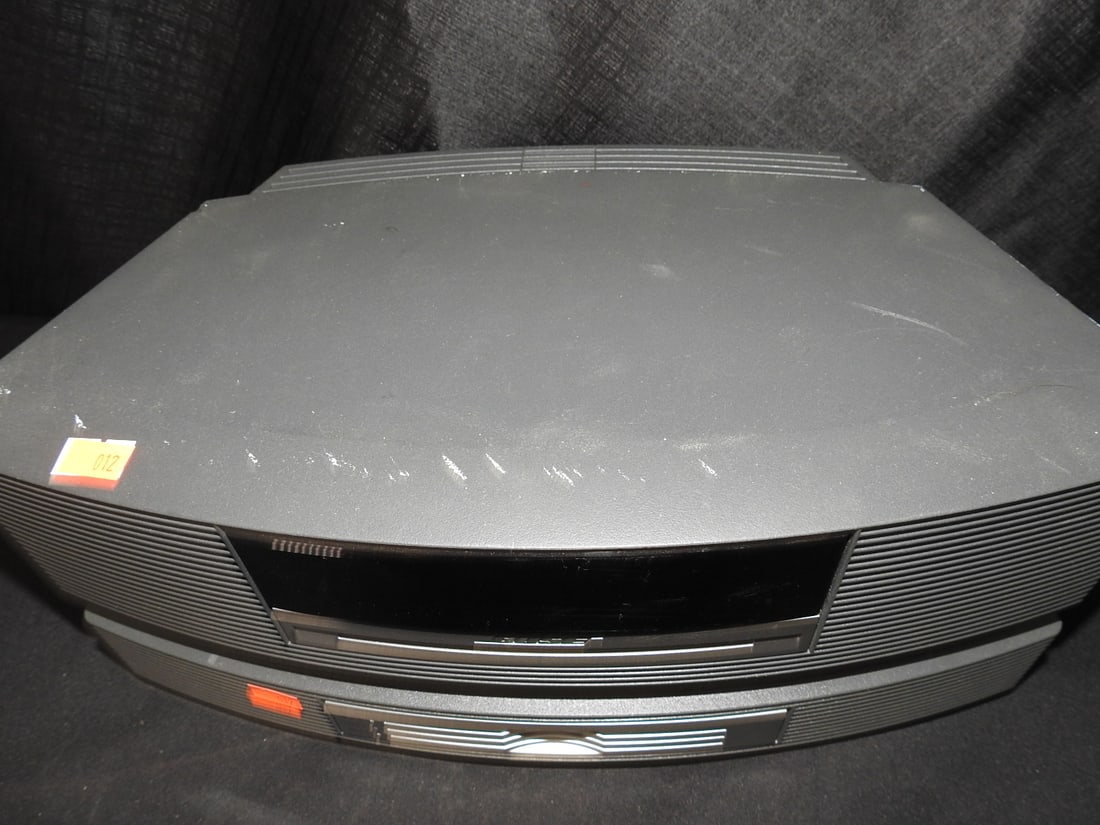 Bose Wave Music System III with CD Changer - 2