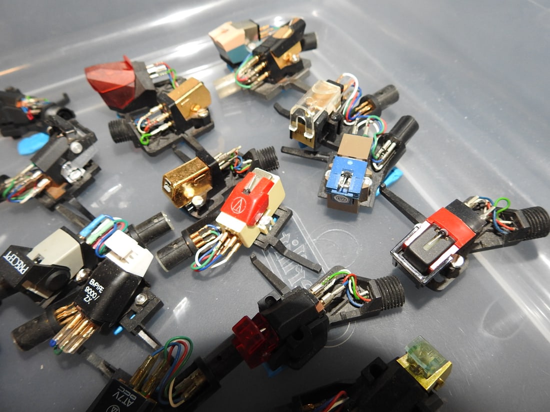 Large Lot of Phono Replacement Needles and Cartridges - 6