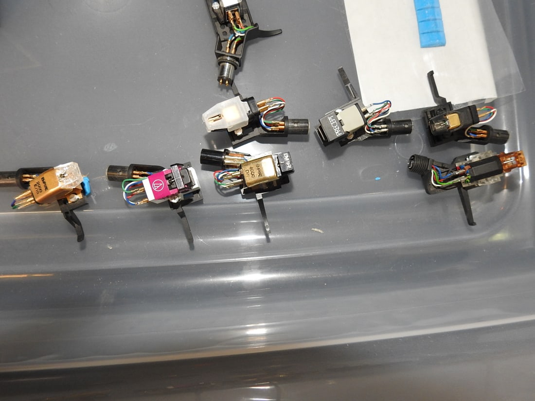 Mixed Lot of Phono Needles - 8