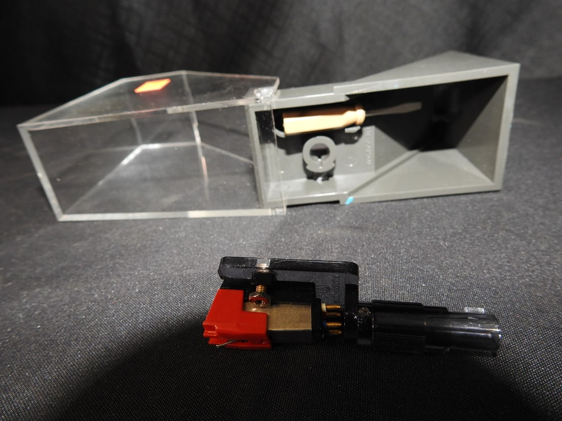 Audio-Technica AT8070 Magnetic Phono Cartridge - 3