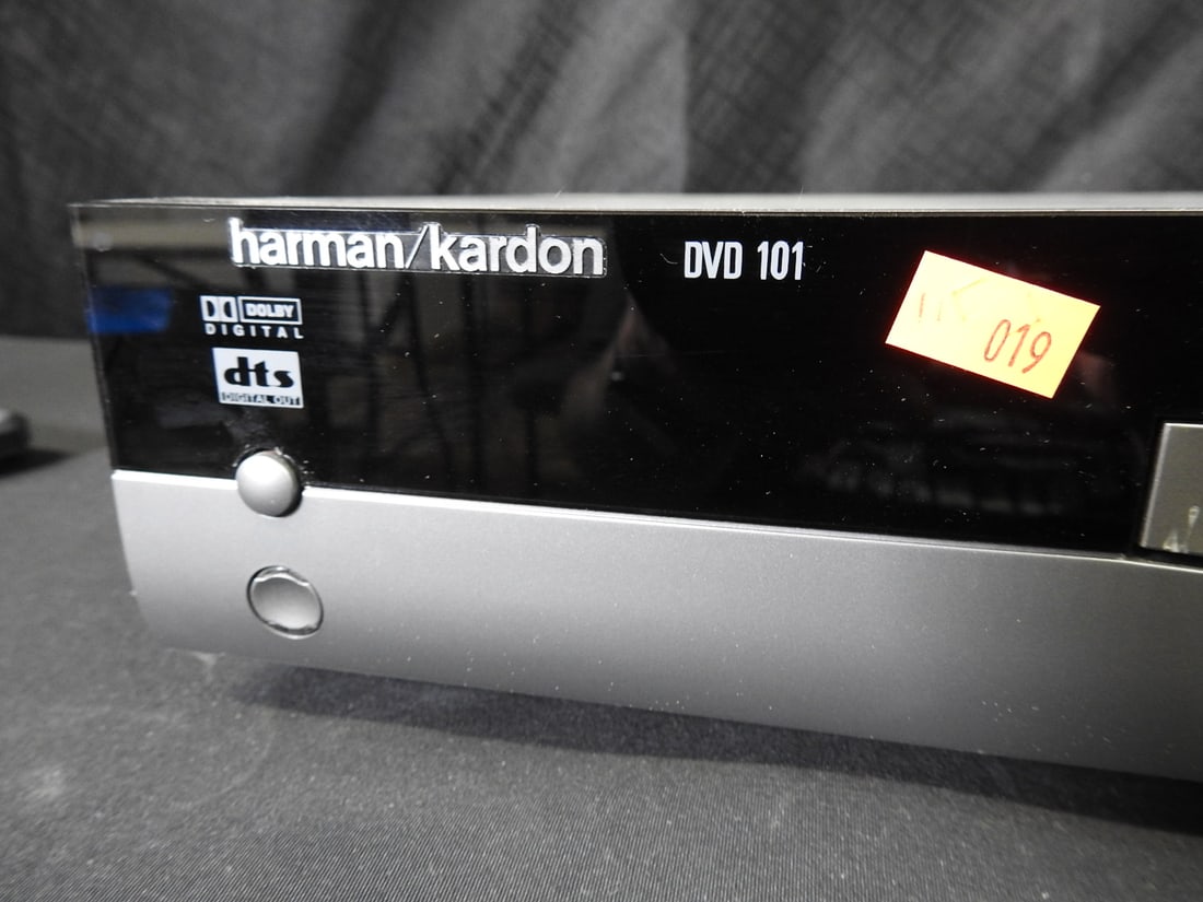 Harman Kardon DVD 101 Blu-ray Receiver - 2