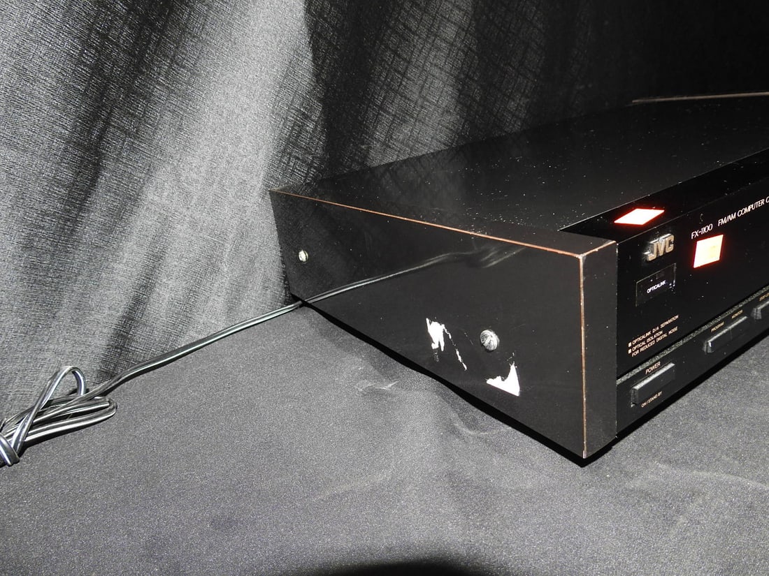 JVC FX-1100 FM/AM Computer-Controlled Tuner - 6
