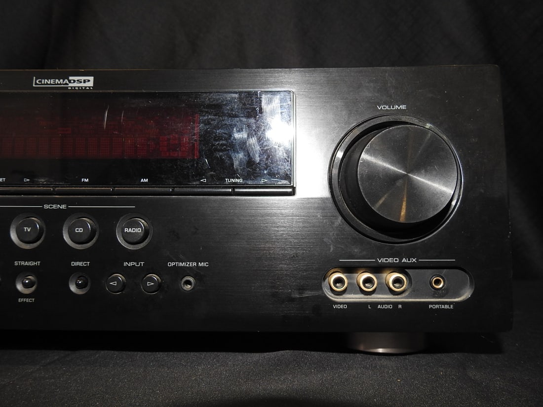 Yamaha RX-V465 AV Receiver - 2