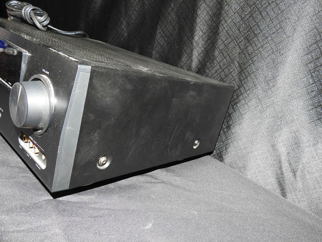 Yamaha RX-V465 AV Receiver - 4