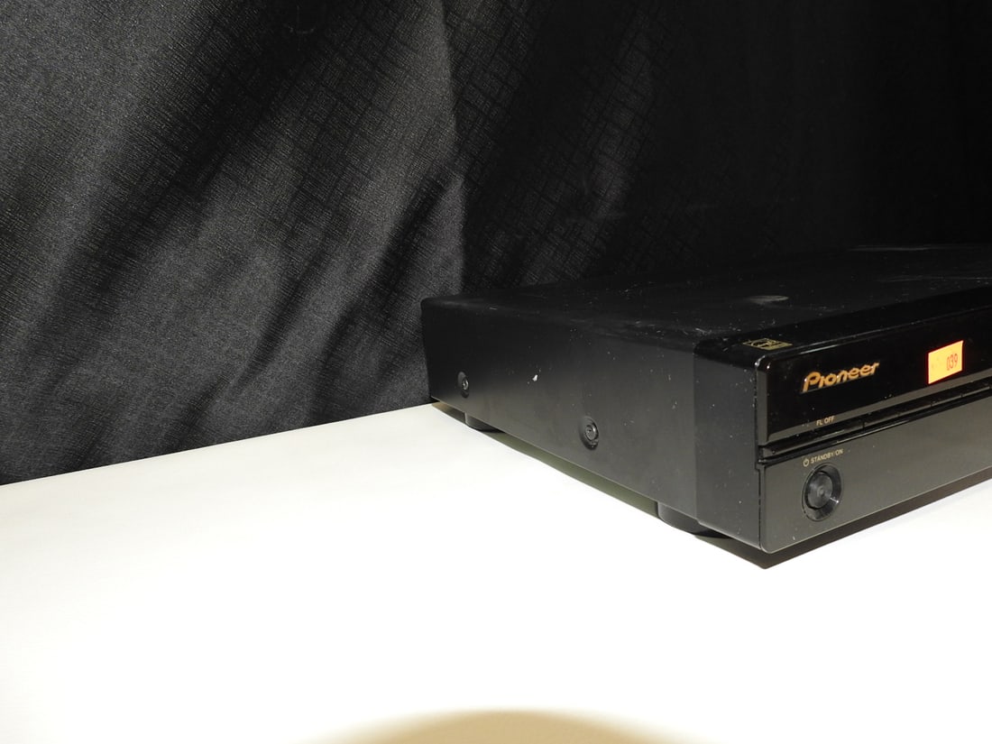 Pioneer Elite BDP-23FD Blu-ray Player - 10
