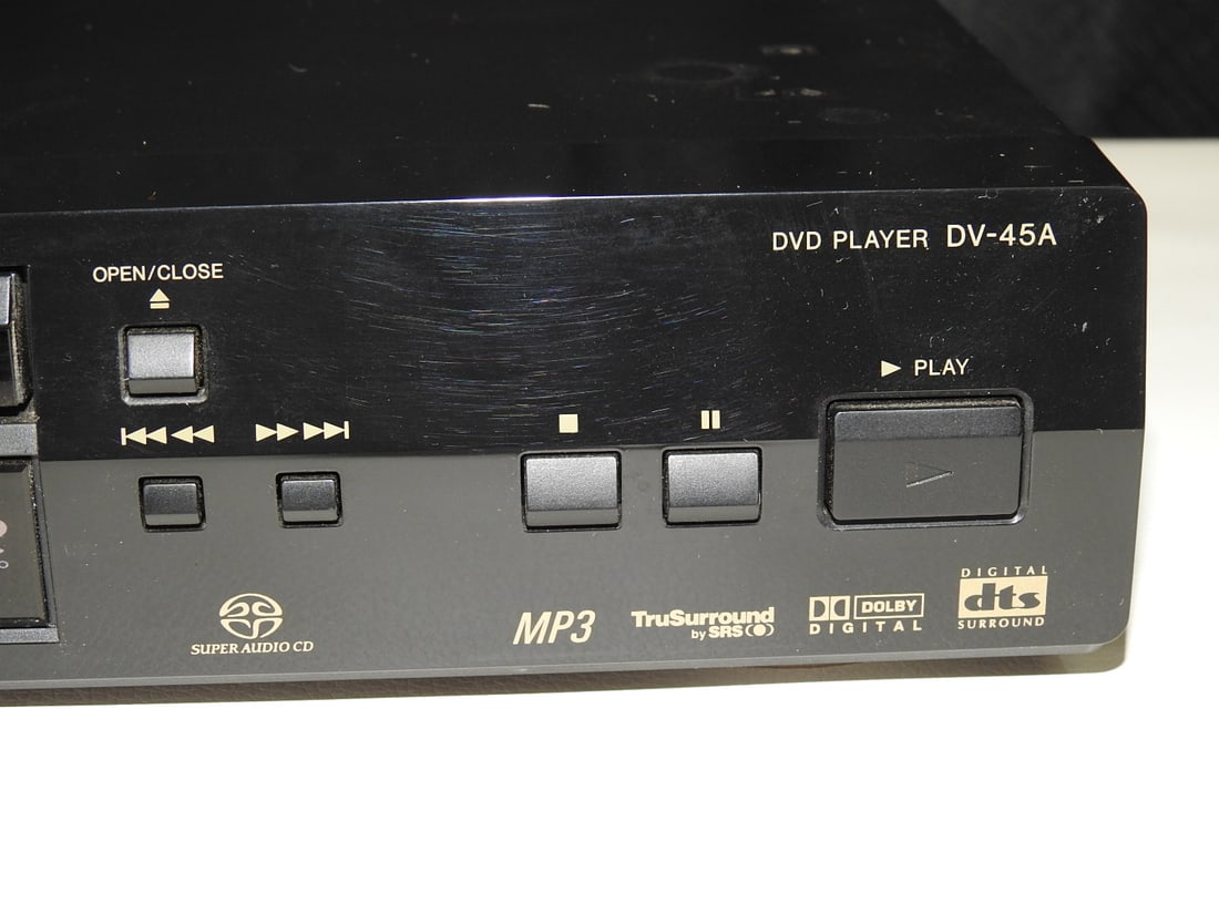 Pioneer DV-45A DVD/SACD Player - 3