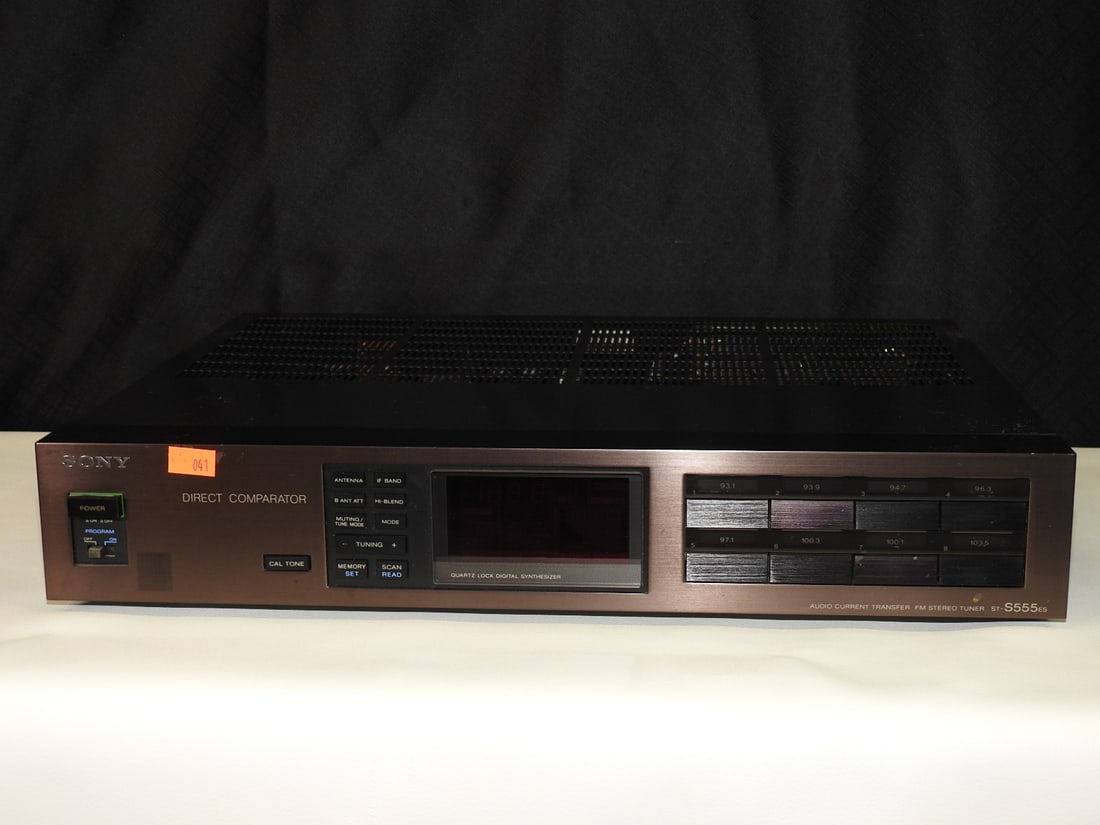 Sony ST-S555ES Direct Comparator Tuner (1 of 12)