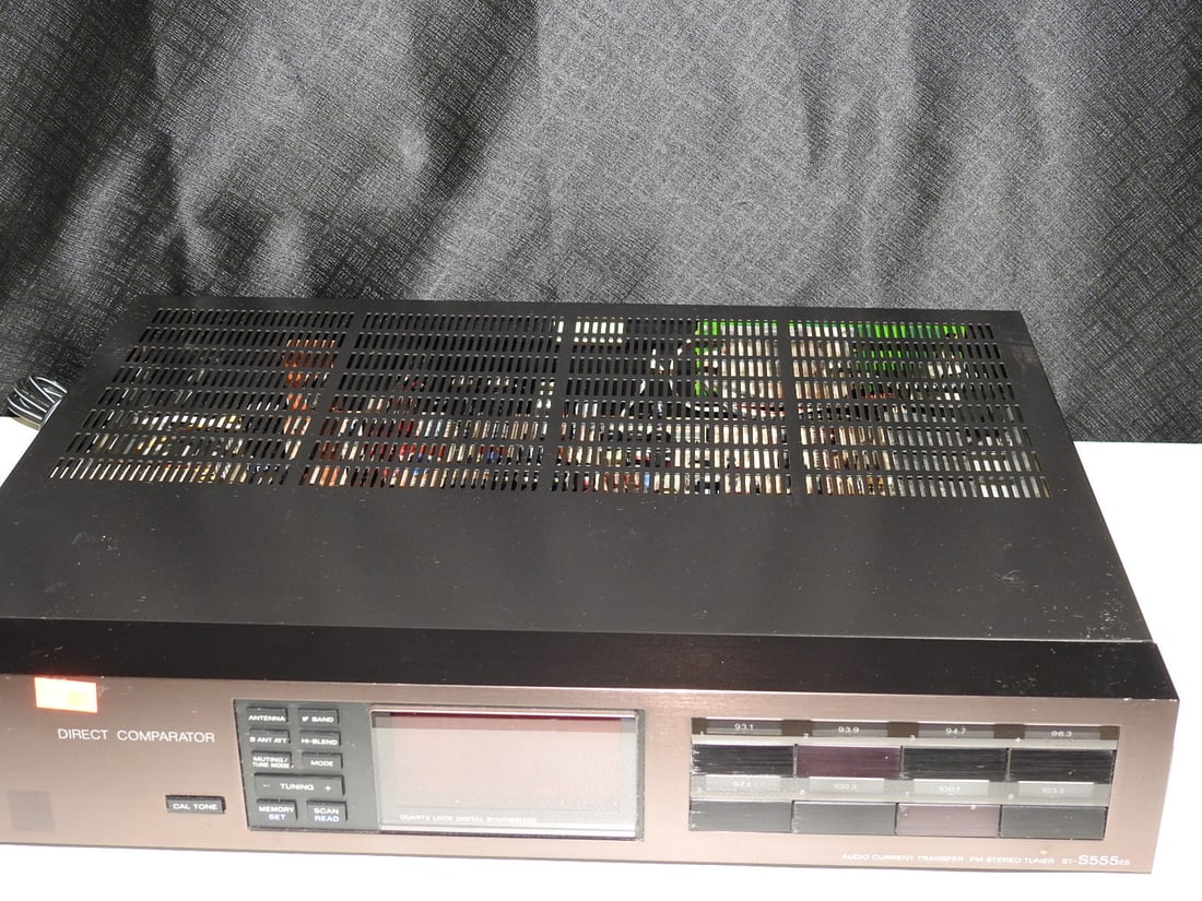 Sony ST-S555ES Direct Comparator Tuner - 5