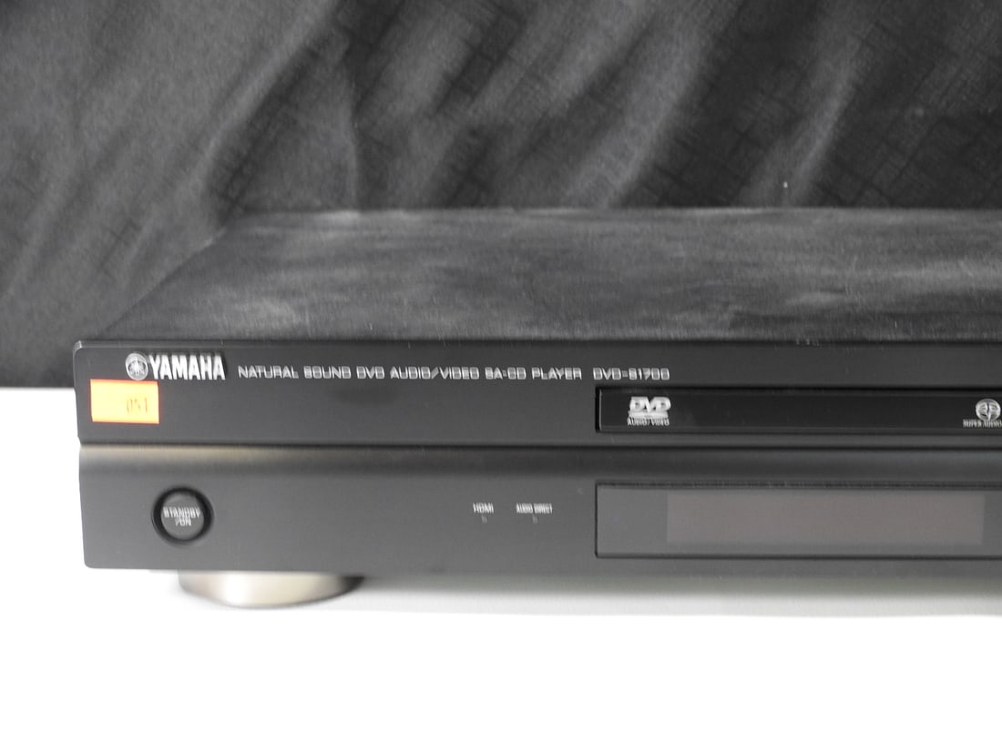 Yamaha DVD-S1700 Natural Sound DVD/CD/SACD Player - 2