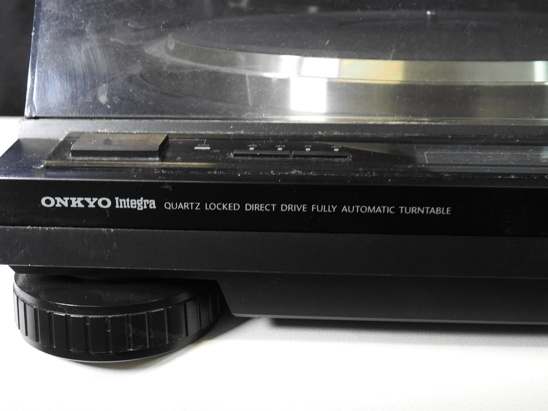 Onkyo Integra CP-1057F Turntable - 2
