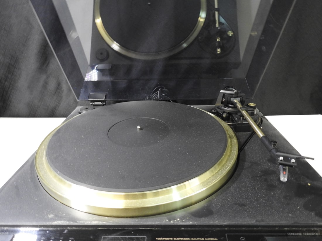 Onkyo Integra CP-1057F Turntable - 5