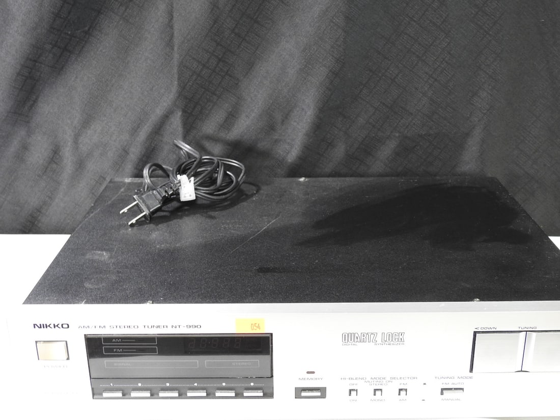 Nikko NT-980 AM/FM Stereo Tuner - 12