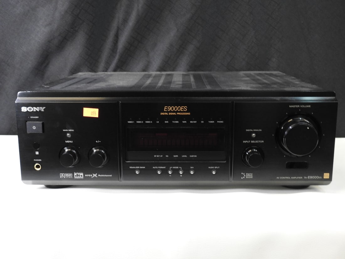 Sony TA-E9000ES AV Preamplifier: Sony TA-E9000ES AV preamplifier. Turns on; unable to test further. Volume knob is loose. Approx. 6 H x 17 W x 16 D in.