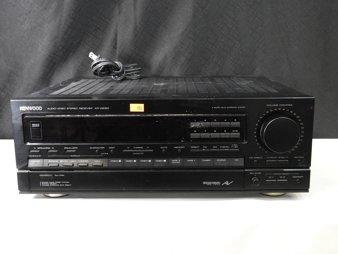 Kenwood KR-V9020 Audio/Video Stereo Receiver (1 of 11)