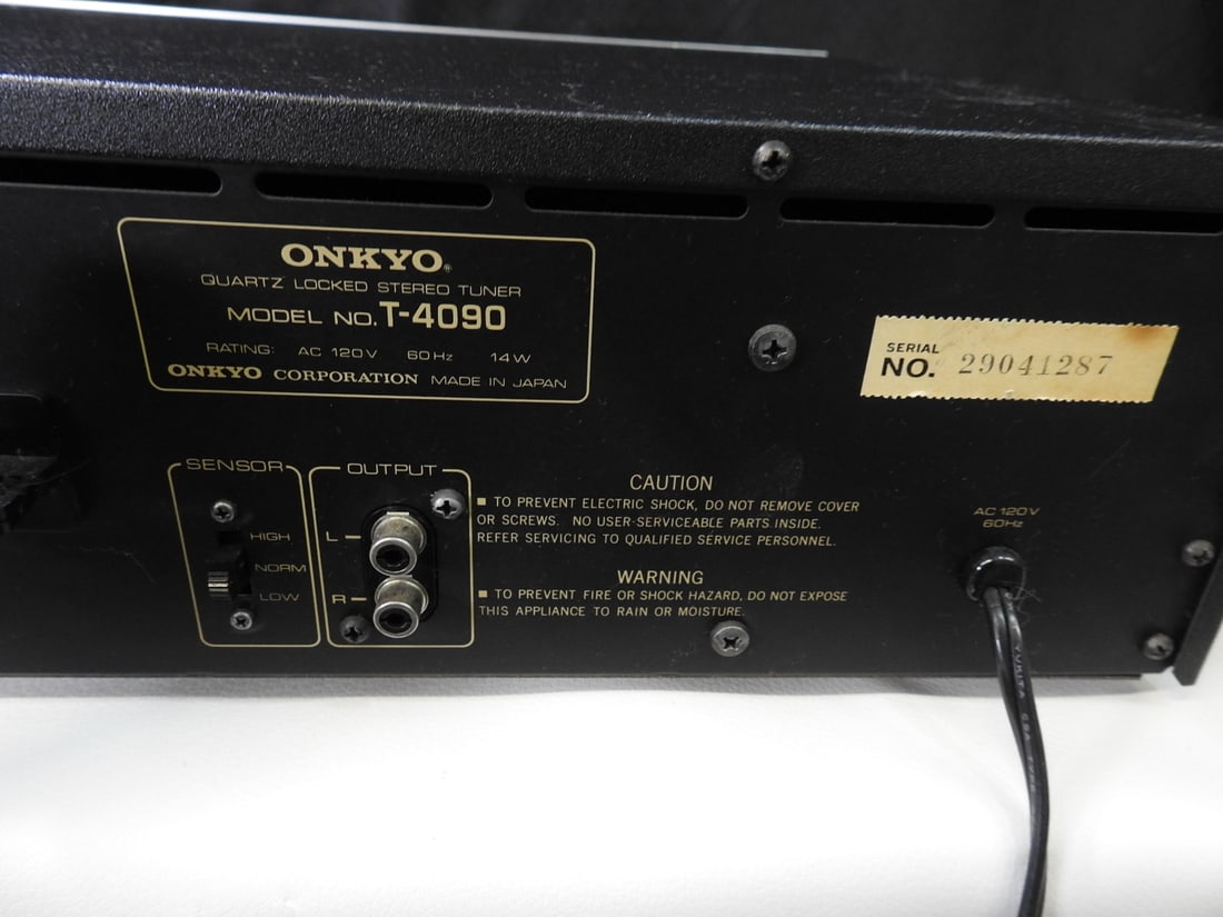 Onkyo T-4090 Tuner - 10