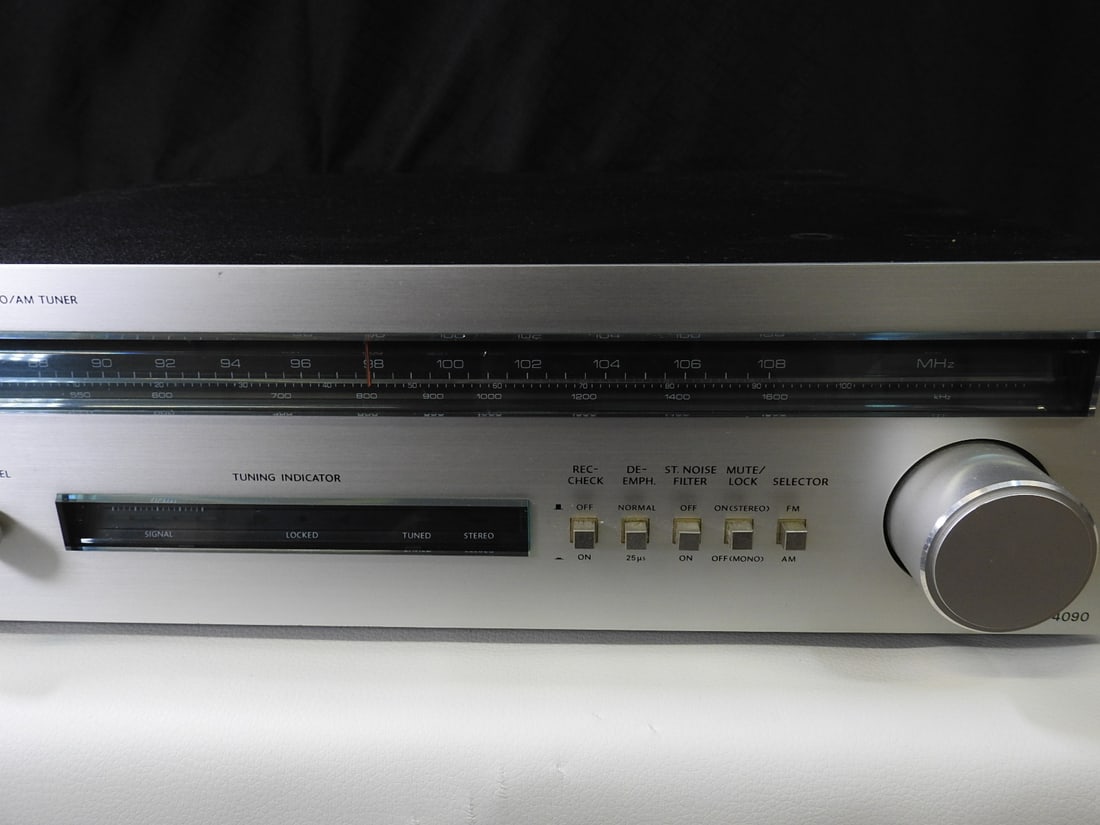 Onkyo T-4090 Tuner - 4